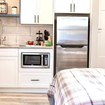 Raincoast Retreat At Shawnigan Lake! Экстерьер фото